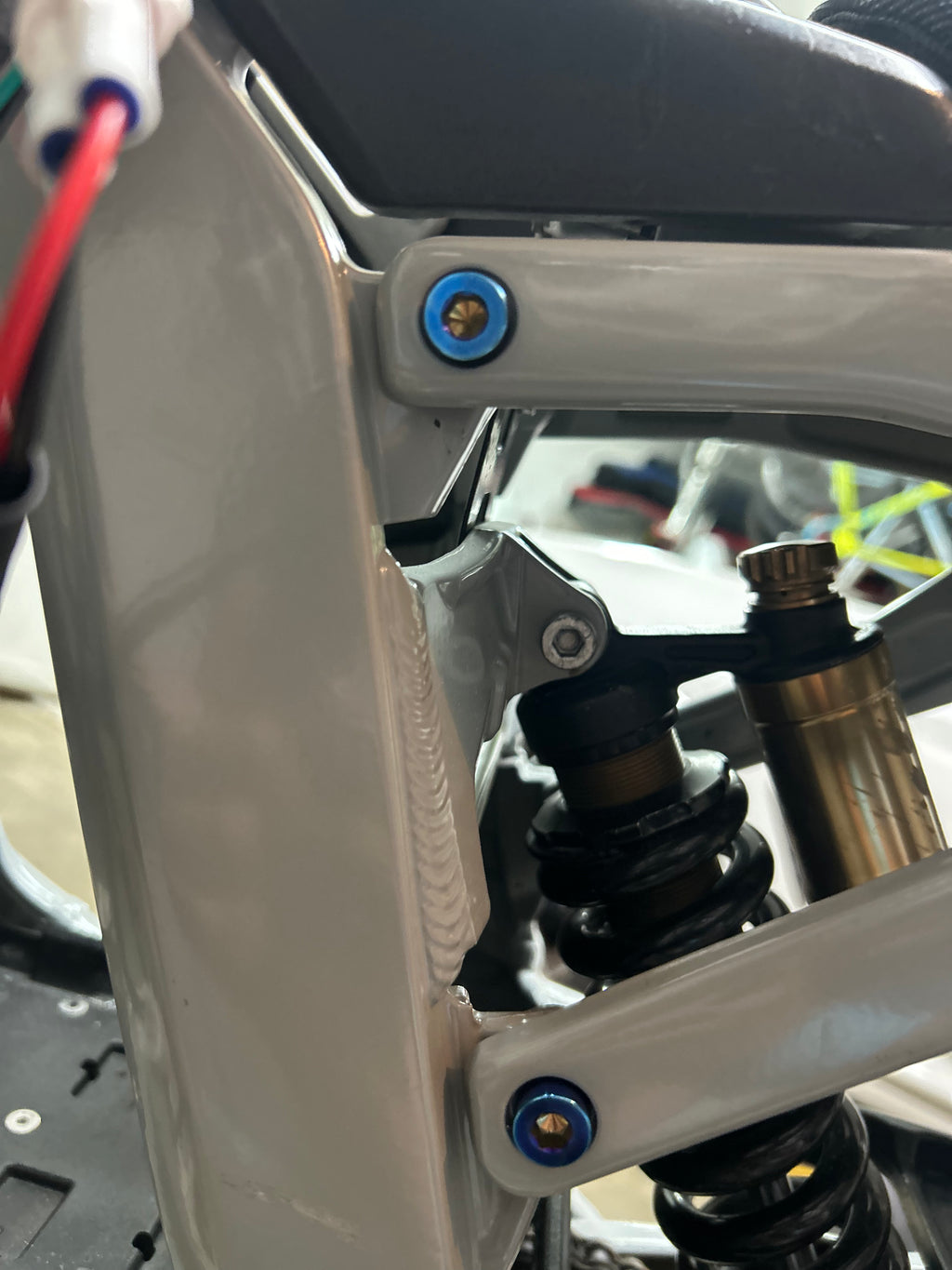 Burnt blue titanium subframe bolts (4 bolts)(all emoto)