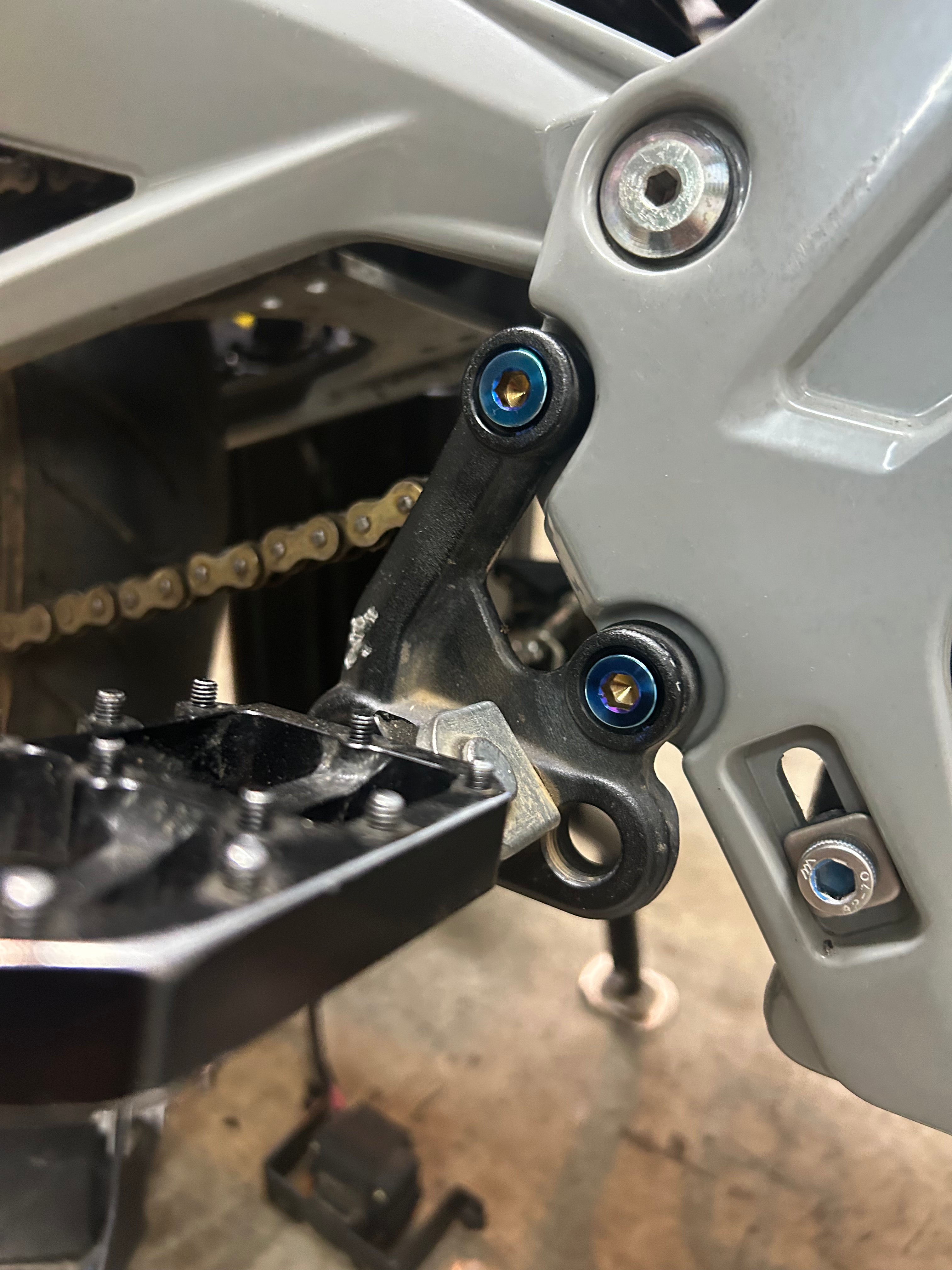 Peg bracket burnt blue titanium bolts (set of 2) Surron,talaria,eride